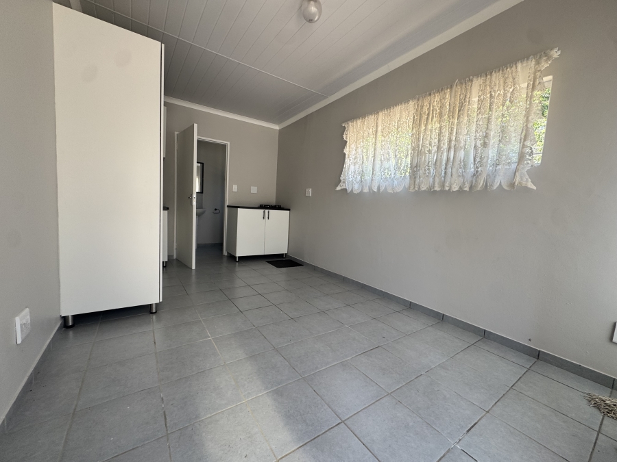 To Let 1 Bedroom Property for Rent in La Hoff North West